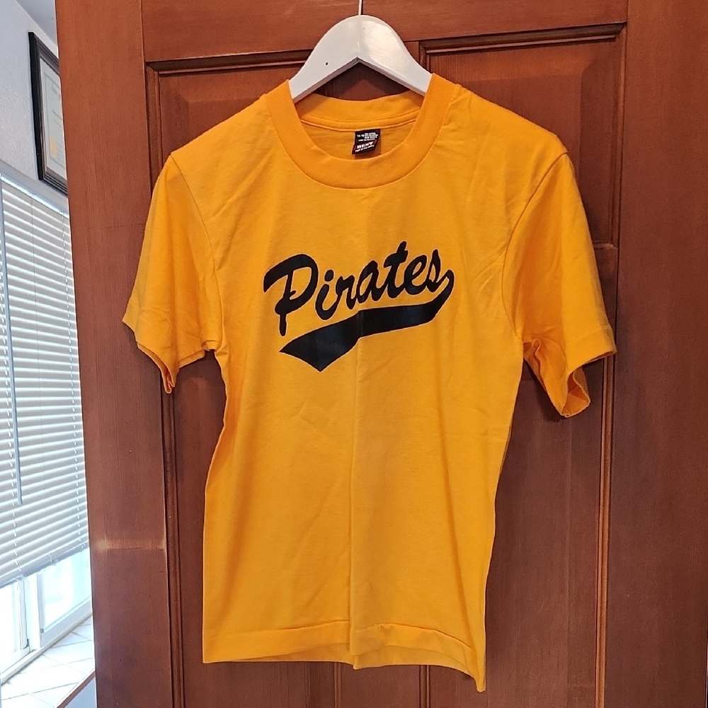 Vintage Pirates Kids Yellow Baseball T-Shirt